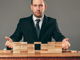 Strategic Cruciais: Building a Foundation for Long-Term Success